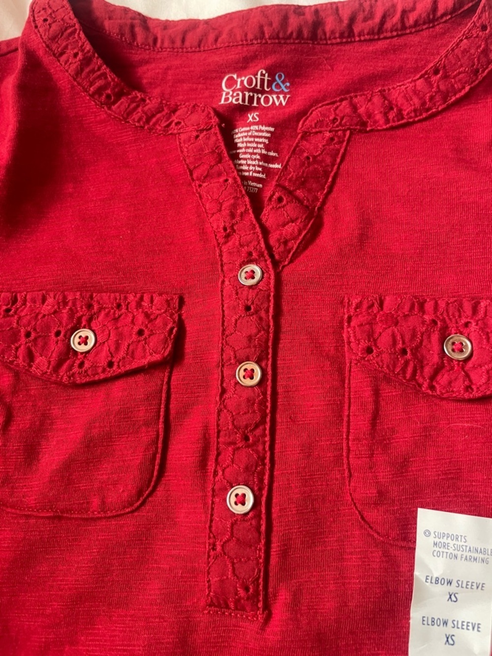 Kohl's Red Short-Sleeve Henley Top with Button Pockets
